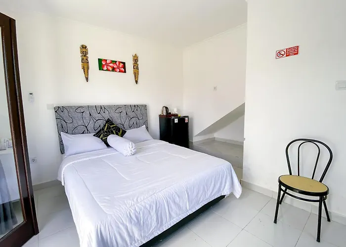 Kana Mitra Reddoorz Uluwatu (Bali)